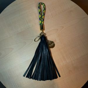 Black steve madden tassel keychain